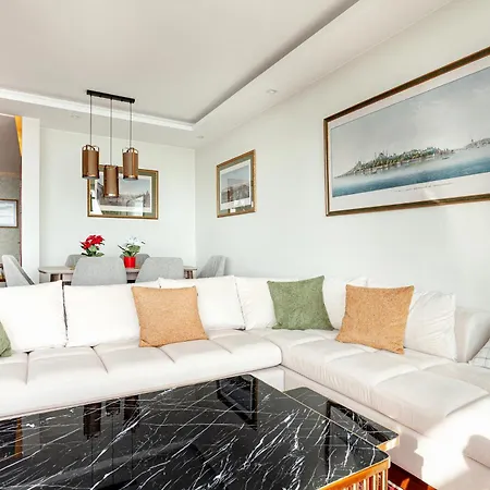Signature Luxury At Galataport / Emre 09